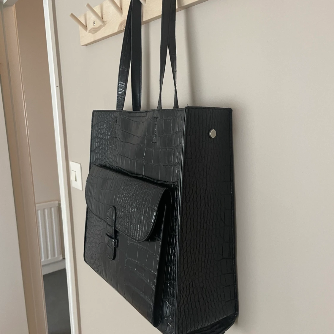 Handväska från Lindex - 90