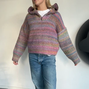 Urban outfitters stickad tröja - Jättefin färgglad stickad tröja från UO! Str 36❤️