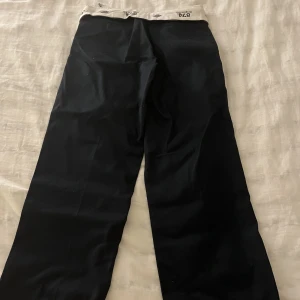Dickies 874 original fit - Dickies workpants 874. Endast använda 2 gånger. Jättefin och är i väldigt gott skick