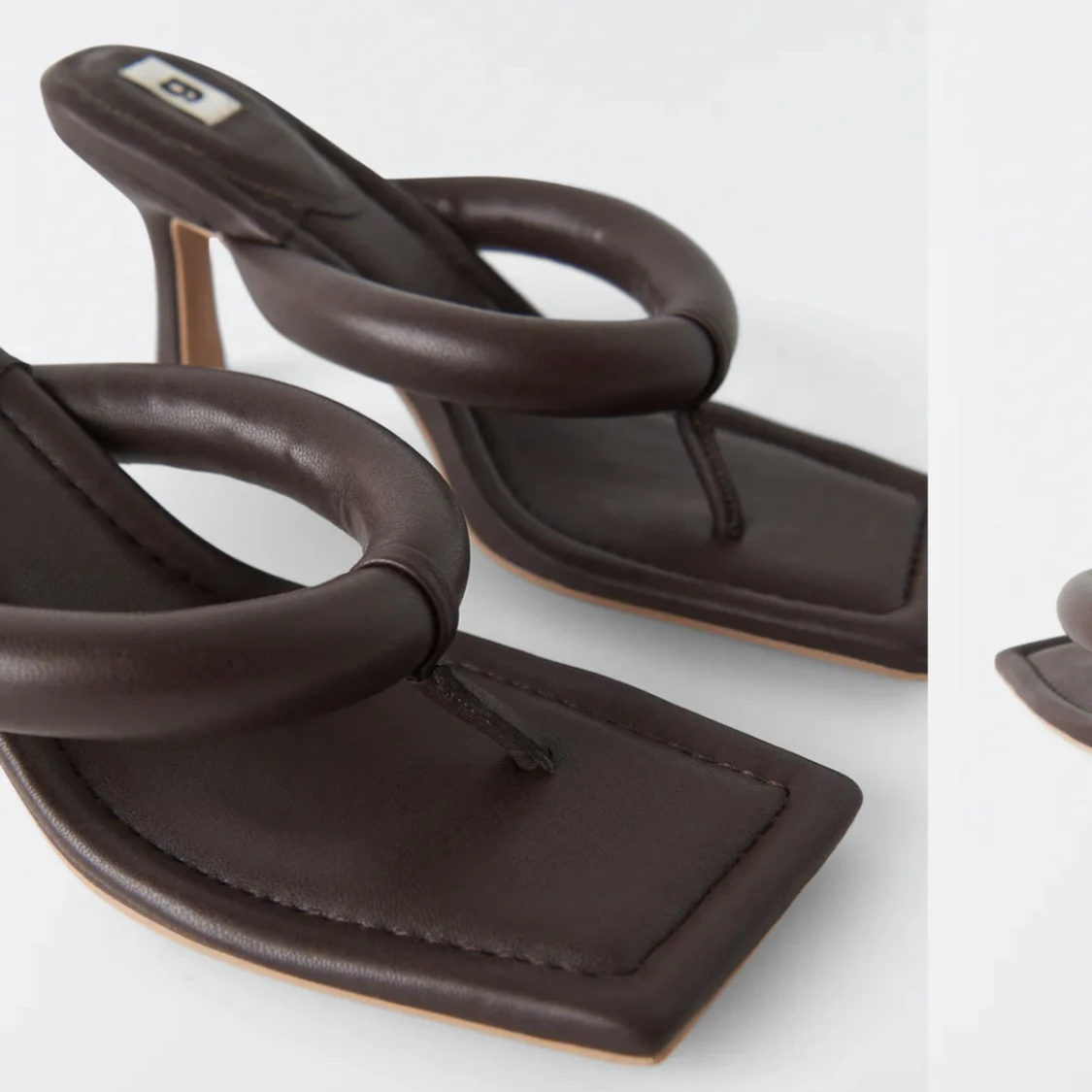 Högklackade sandaler - 90