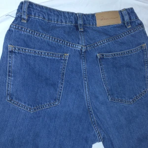 Lindex Detroit pants  - Väldigt bra skick, är väldigt luftiga och sköna håller väldigt bra!⚡️