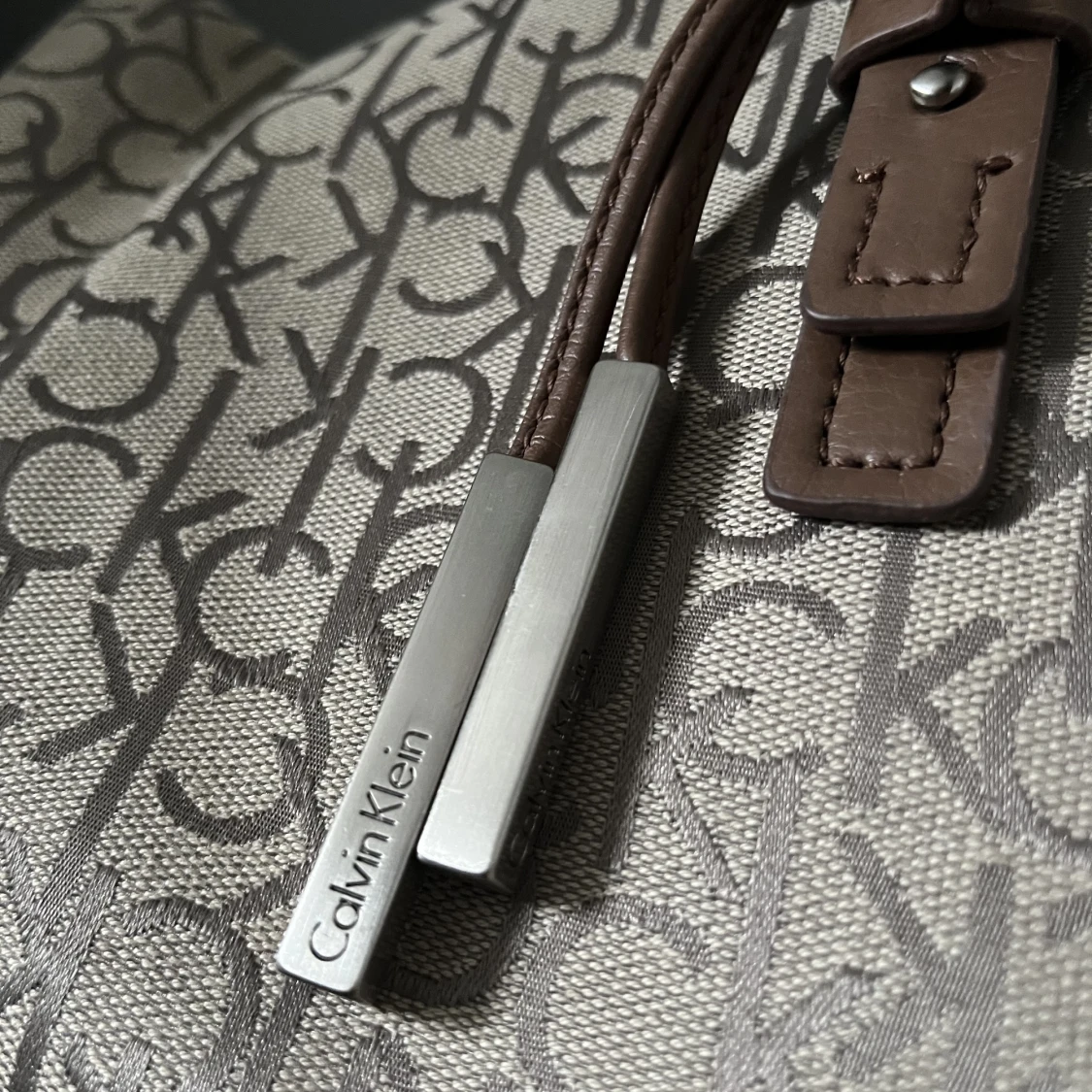 Calvin Klein väska - 90