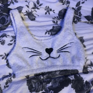 Kanin topp - Jätte skön den är i storlek xs men käns som s/m