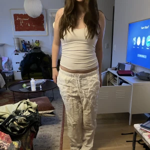 Linnebyxor!! - Ett par vita linnebyxor!❤️