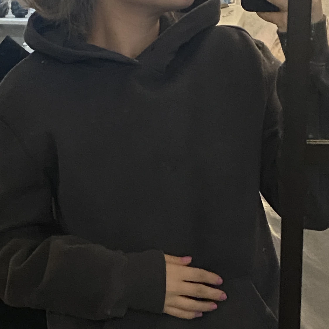 Mörkgrå hoodie - 91