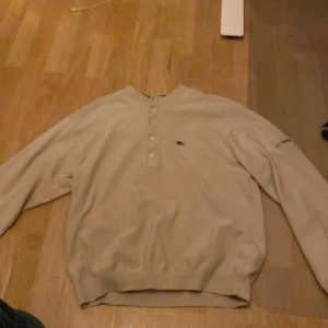 Burberry tröja - Burrberry tröja i storlek medium
