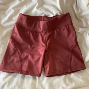 Tränings shorts  - Storlek xs  Tränings shorts  Frakt 54kr