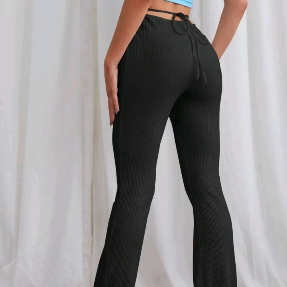 Sköna snygga byxor som aldrig kommit till användning. Rätt stretchiga . Jeans & Byxor.