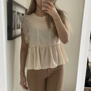 Söt blus  - Söt blus, oanvänd, nyskick 