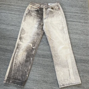 Our legacy Third cut  - Nästan nya our lagacy Third cut digital print size 30! Hör av er om frågor! 42 cm midja 