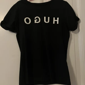 HUGO boss t shirt - T shirt från Hugo. Storlek S. Endast använd 2-3 gånger. 