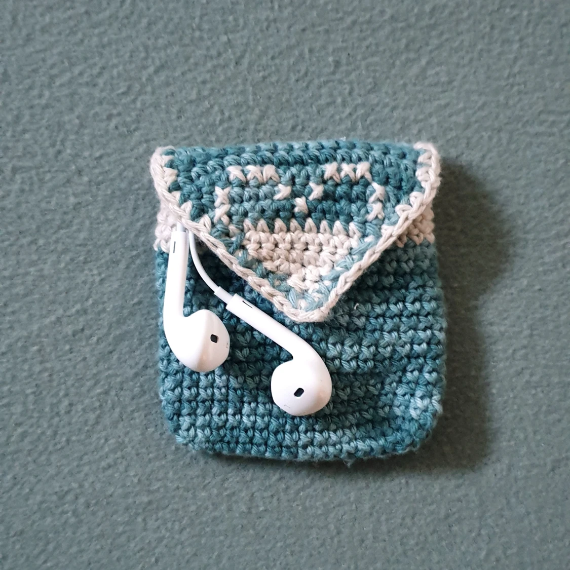 ♡Virkad liten påse med knapp♡ - 91