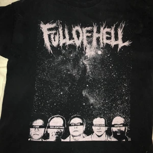 Tröja som är cool - Cool tröja, ganska stor men är skön att ha på sig. 