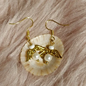 Örhängen✨ - Handgjorda örhängen med vingar ✨