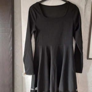 Klänning från shein - Ny! Klänning från shein stl M