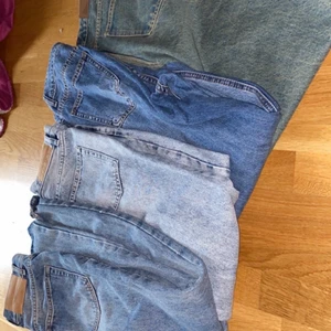 jeans under 100 kr - Vill bli av med allt, paketpris kan fixas 