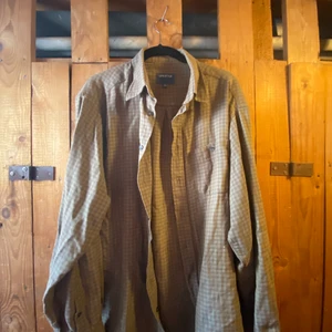 Skjorta - Skön skjorta i skönt material! Stolek XL