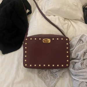 väska - valentino liknande