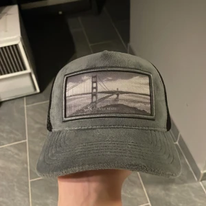 Will state - Hej säljer en Will state som är använd någr månader bra skick 9/10 säljer för har inte på kepsar längre 