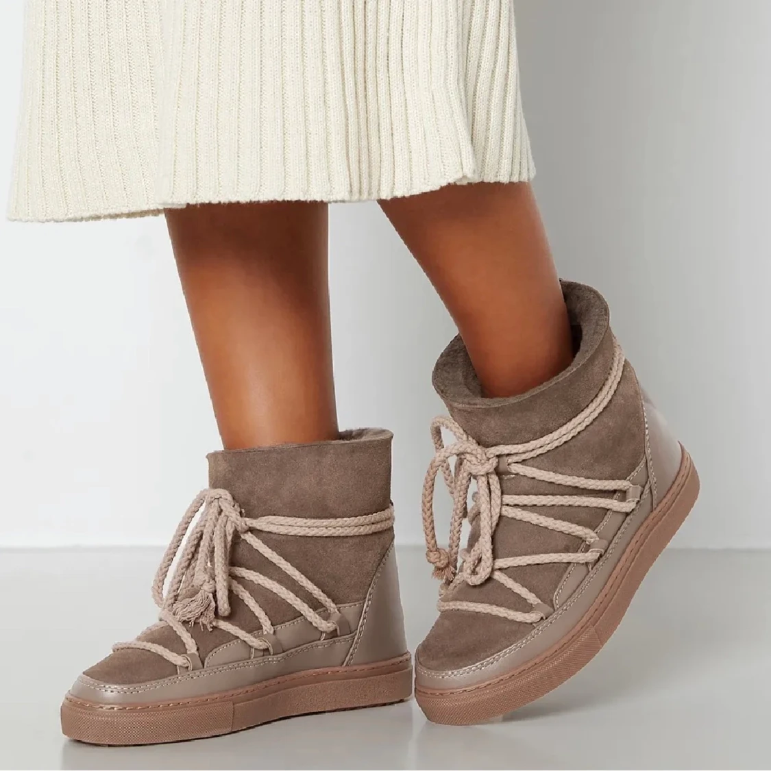 INUIKII taupe vinterskor