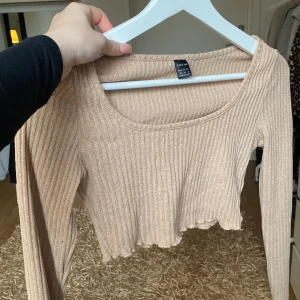 Topp  - Topp fån SHEIN använder nån gång 