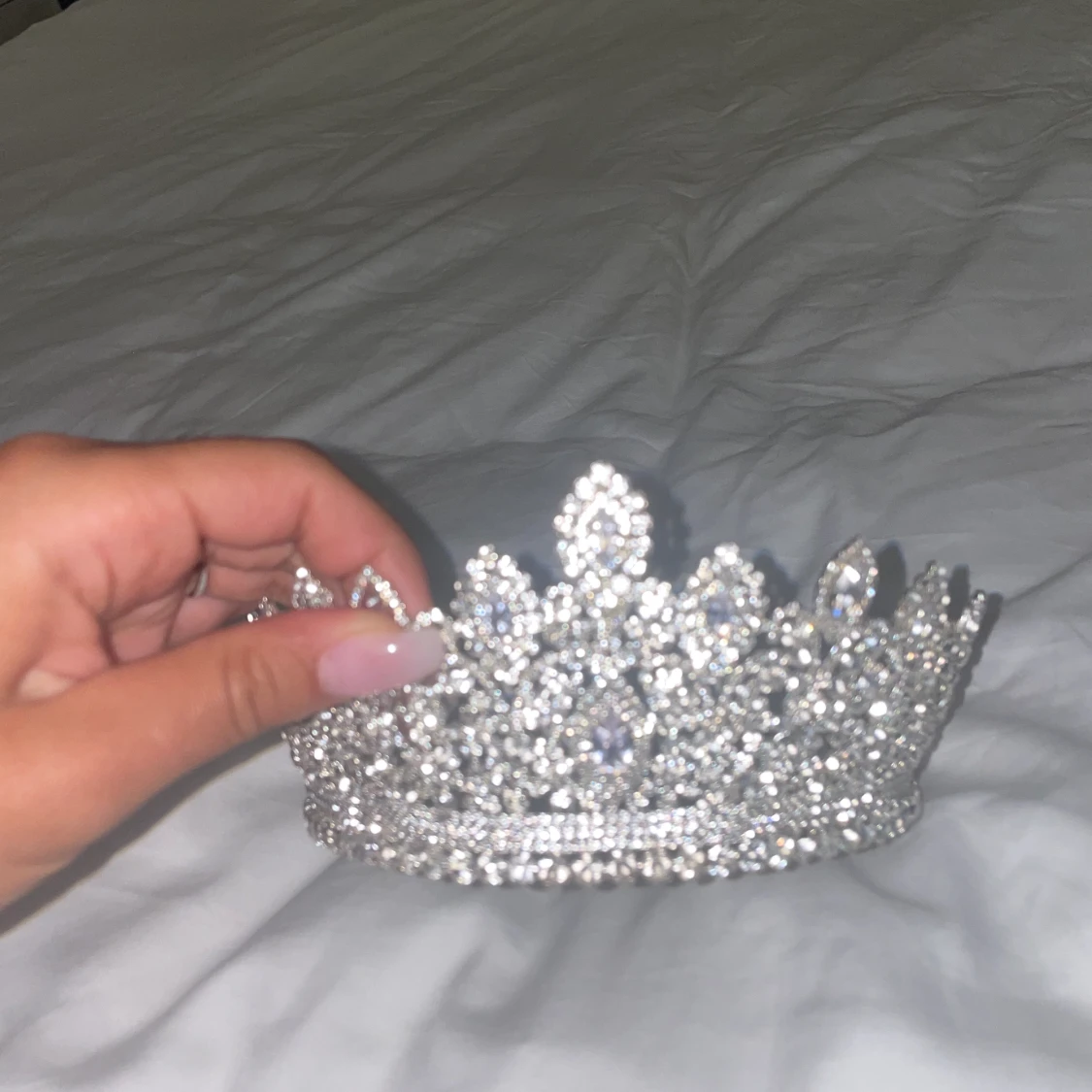 UNIK TIARA 