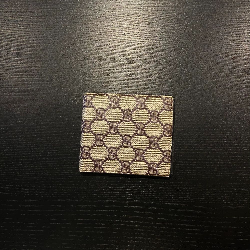Svart Gucci plånbok - Accessoarer | Plick Second Hand