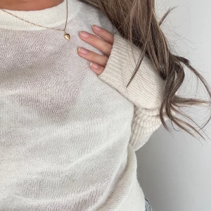 Stickad väst från otherstories  - Superhärlig stickad väst från otherstories, aldrig använd och nypris låt runt 400kr