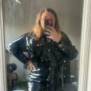 Zara klänning  - Helt ny. Från zara storleken M/L 