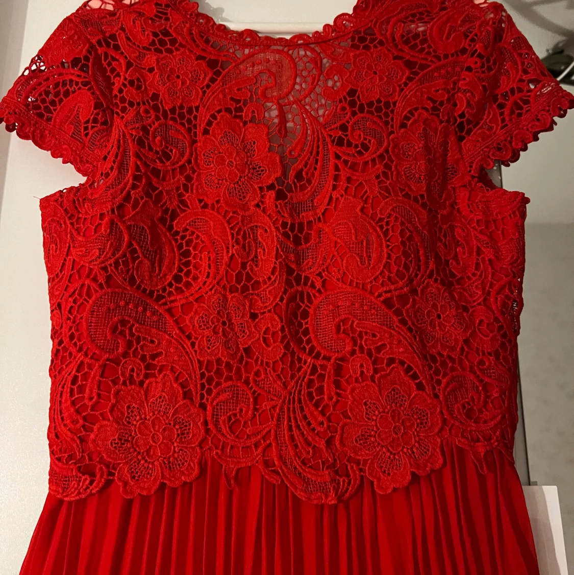 Röd festlig klänning  - 90