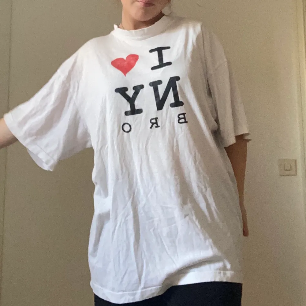 I Love Ny tröja, köpt second hand!. T-shirts.