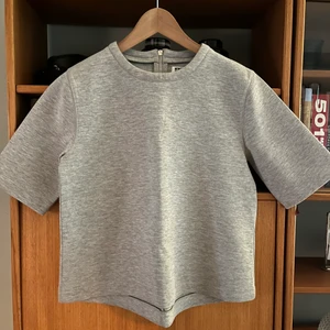 Weekday shirt - Shirt with short arms, thicker fabric 