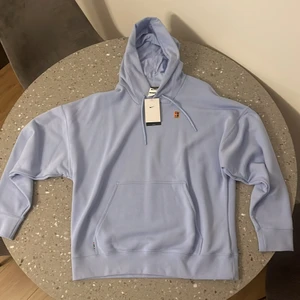 Nike hoodie  - Storlek L, helt ny!