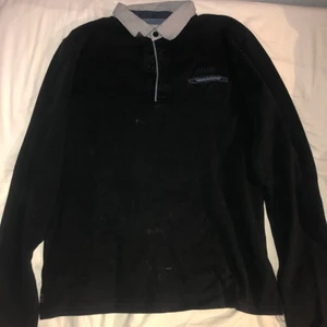 Y2K piké tröja - Svart Y2k/draingang piké tröja storlek L