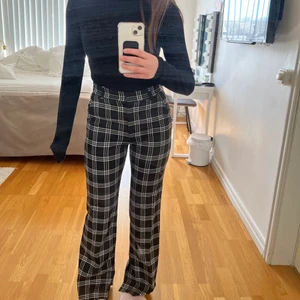 Kostymbyxor - Kostymbyxor från & other stories. Köparen står för frakten.