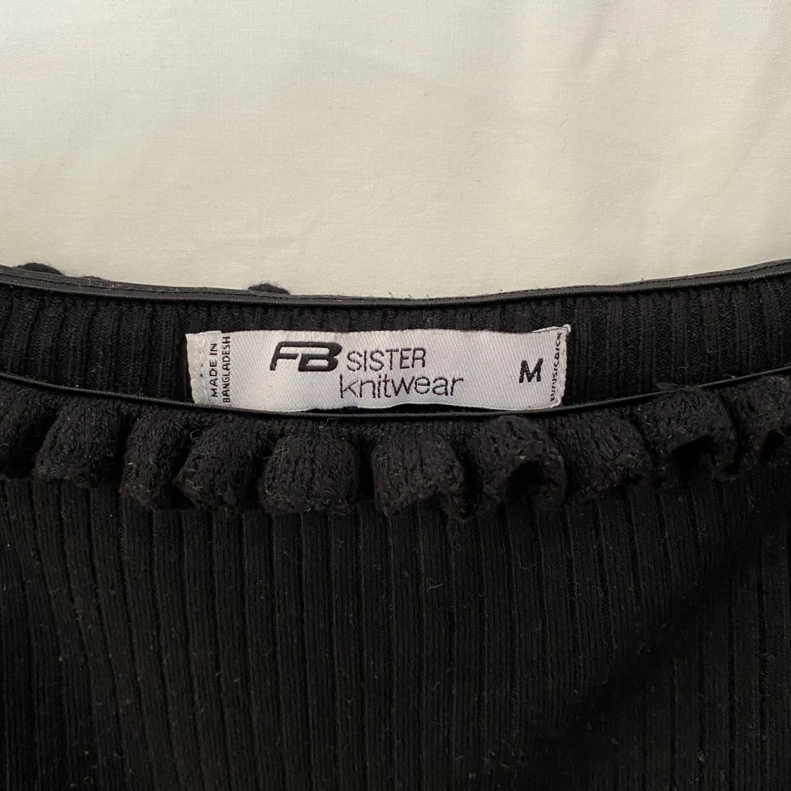 Off-shoulder tröja (M) - 91