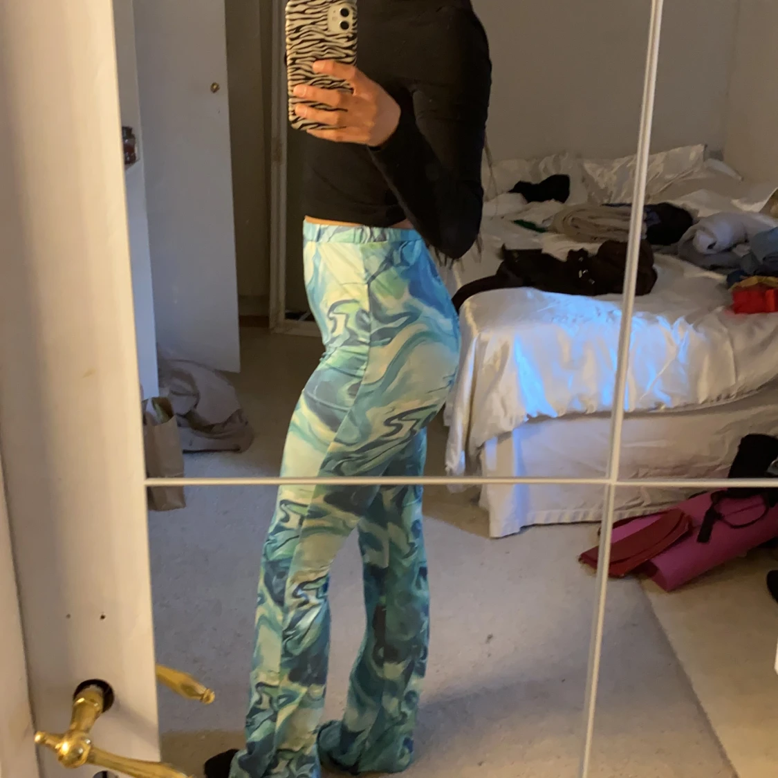 Gröna bootcut mjukisbyxor - 90