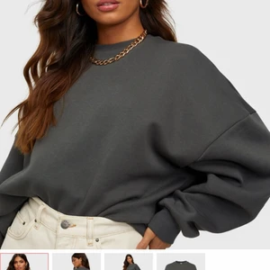 Nelly sweater - Nelly hoodie, storlek xs, nyskick, kontakta för egna bilder💕 Helt slutsålda i xs och s, kontakta vid frågor & intresse!! Orginalpris (349kr) säljer för 160kr✨