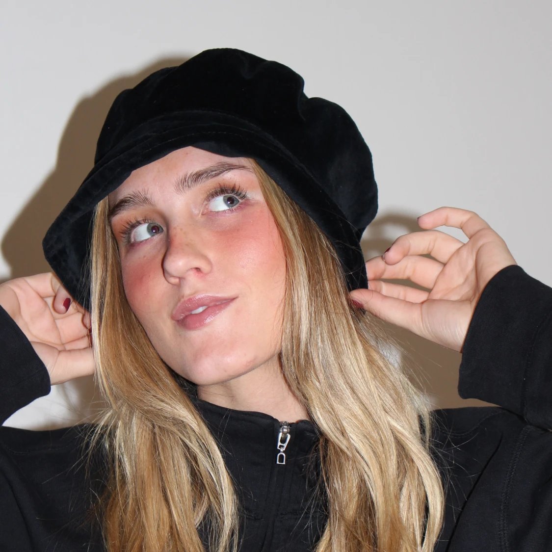 Dark velvet bucket hat - 91