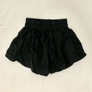 Miniskirt - Miniskort (skirt + short) from Cider. Never worn! Stretchy waist and poofy! Size S but can fit XS-M!