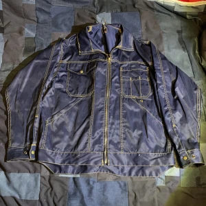 Workwear jacka - Använd fåtal gånger, dm vid frågor