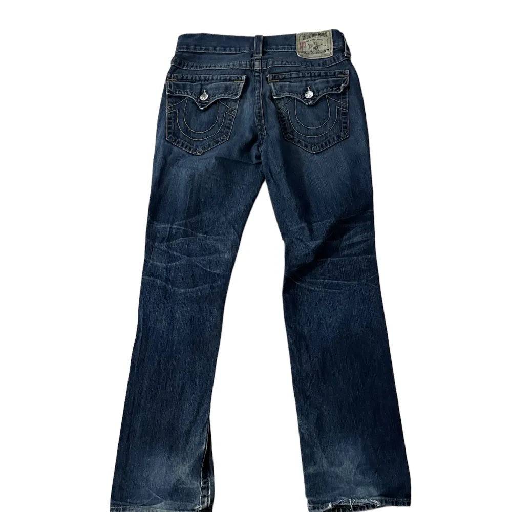 Feta true religion jeans i str 32.  Skriv om ni vill köpa!. Jeans & Byxor.