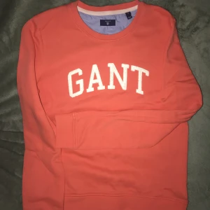 Gant collegetröja  - Orange collegetröja från Gant