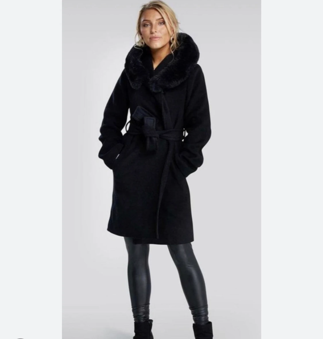 Sanne Alexandra - Kappa