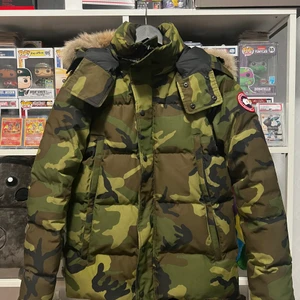Canada Goose Wyndham - Camo 8/10 skick. Small