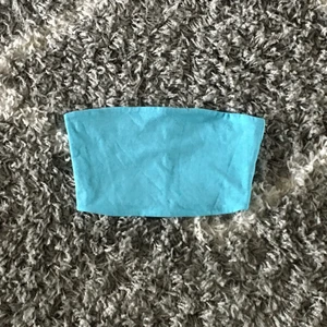 Cropped Tube Top -  färg: blue 💘  Jag köpte den för 80 kr 💌