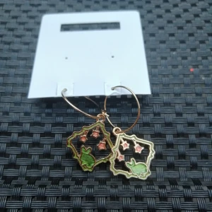 Örhänger - Ny Shipping 1,30kr 3,5cm