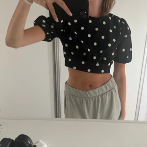 Topp - Gullig topp från hm Storlek s