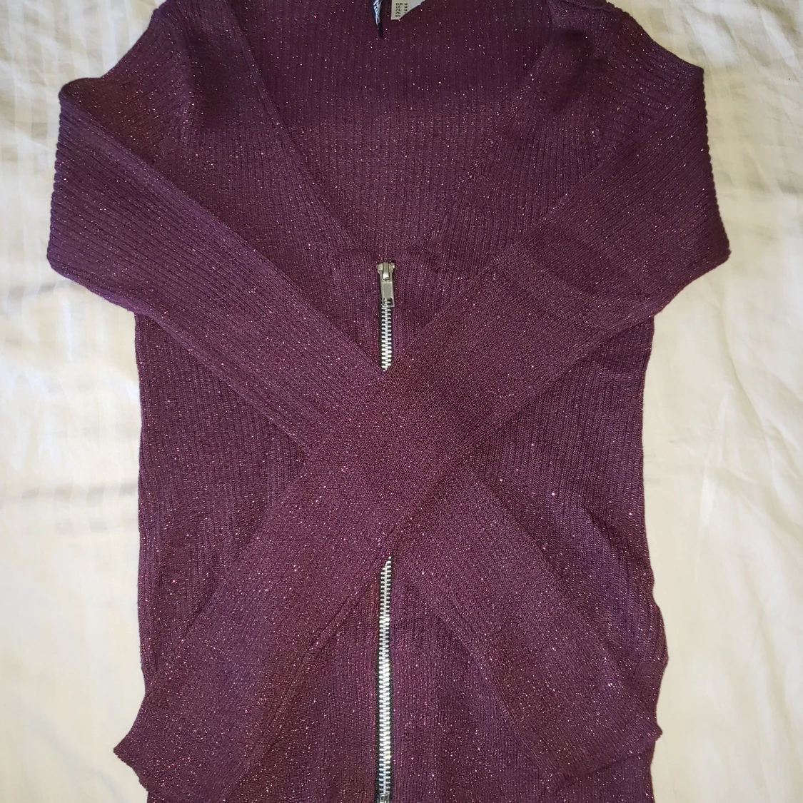 Lila tunn tröja. - 90