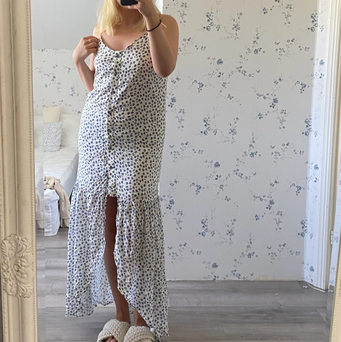 Blommig klänning NA-KD - 90